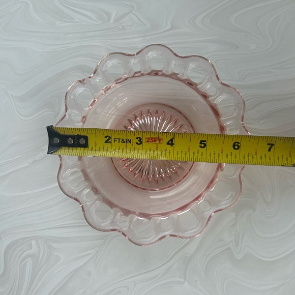 Bundle of 2. Anchor Hocking Lace Edge Pink Depression Glass Serving Bowl 1930s - Picture 11 of 12